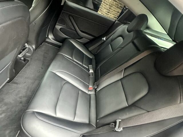 Черный Тесла Модель 3, объемом двигателя 0 л и пробегом 85 тыс. км за 16900 $, фото 2 на Automoto.ua