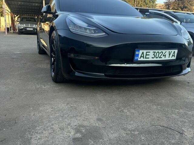 Черный Тесла Модель 3, объемом двигателя 0 л и пробегом 110 тыс. км за 21000 $, фото 4 на Automoto.ua