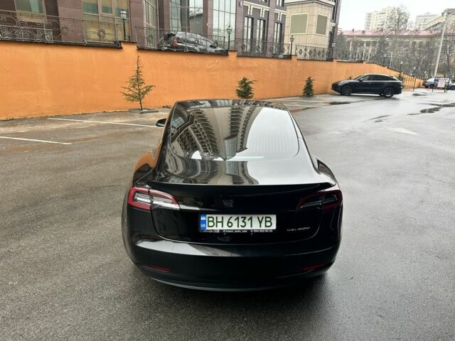 Черный Тесла Модель 3, объемом двигателя 0 л и пробегом 85 тыс. км за 16900 $, фото 4 на Automoto.ua