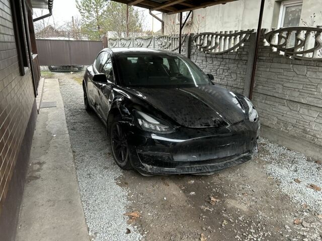 Чорний Тесла Модель 3, об'ємом двигуна 0 л та пробігом 77 тис. км за 12500 $, фото 1 на Automoto.ua