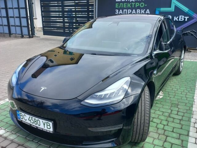 Чорний Тесла Модель 3, об'ємом двигуна 0 л та пробігом 110 тис. км за 17200 $, фото 1 на Automoto.ua