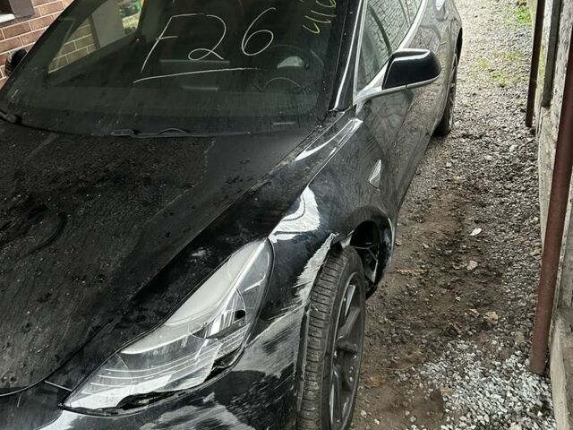 Чорний Тесла Модель 3, об'ємом двигуна 0 л та пробігом 77 тис. км за 12500 $, фото 3 на Automoto.ua