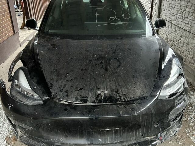Чорний Тесла Модель 3, об'ємом двигуна 0 л та пробігом 77 тис. км за 12500 $, фото 2 на Automoto.ua