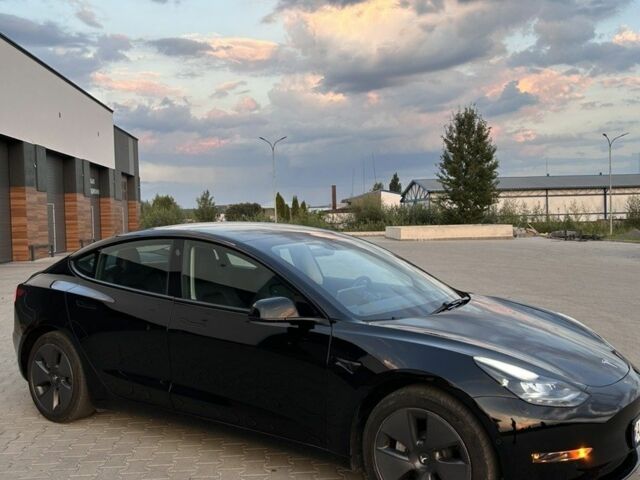 Черный Тесла Модель 3, объемом двигателя 0 л и пробегом 66 тыс. км за 18000 $, фото 1 на Automoto.ua