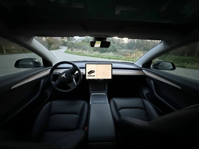 Чорний Тесла Модель 3, об'ємом двигуна 0 л та пробігом 70 тис. км за 17400 $, фото 12 на Automoto.ua