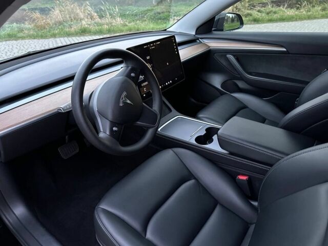 Чорний Тесла Модель 3, об'ємом двигуна 0 л та пробігом 70 тис. км за 17400 $, фото 9 на Automoto.ua