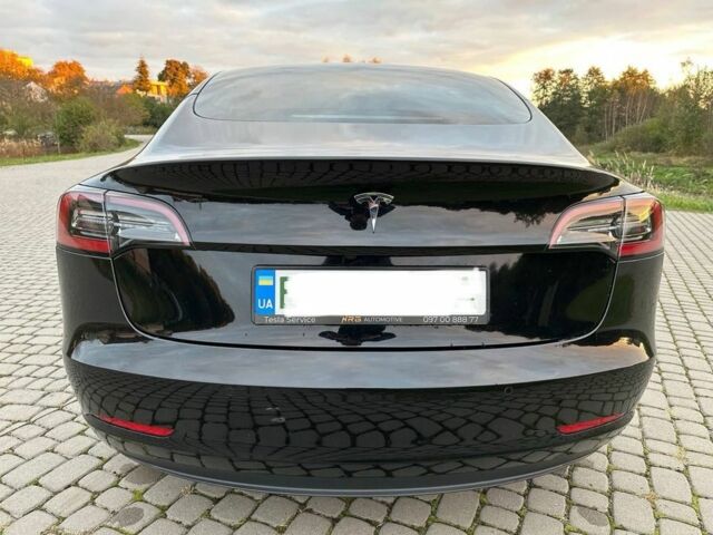 Чорний Тесла Модель 3, об'ємом двигуна 0 л та пробігом 70 тис. км за 17400 $, фото 4 на Automoto.ua