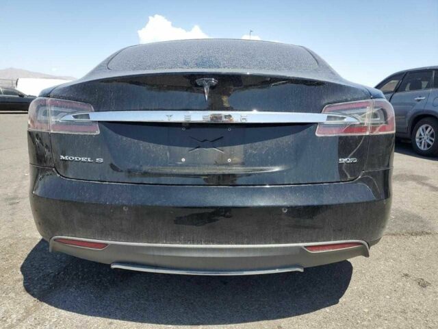 Чорний Тесла Модель 3, об'ємом двигуна 0 л та пробігом 77 тис. км за 4500 $, фото 5 на Automoto.ua