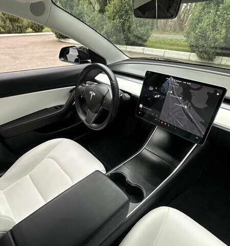Чорний Тесла Модель 3, об'ємом двигуна 0 л та пробігом 187 тис. км за 17000 $, фото 29 на Automoto.ua