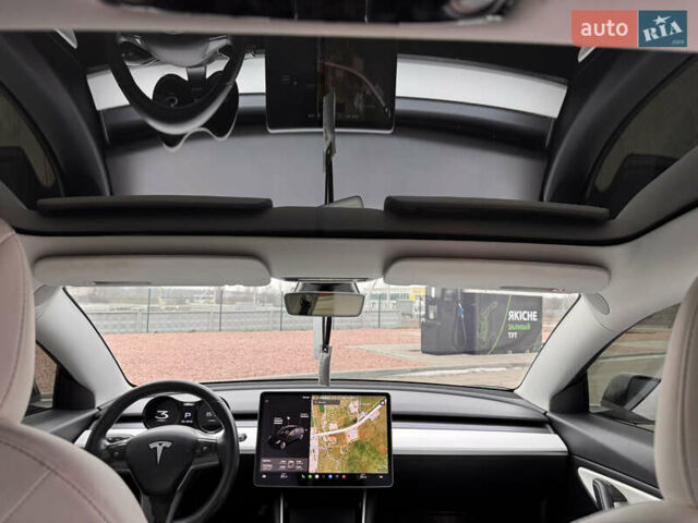 Чорний Тесла Модель 3, об'ємом двигуна 0 л та пробігом 93 тис. км за 19500 $, фото 13 на Automoto.ua