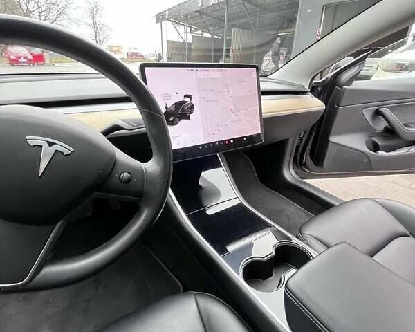 Чорний Тесла Модель 3, об'ємом двигуна 0 л та пробігом 58 тис. км за 15900 $, фото 20 на Automoto.ua