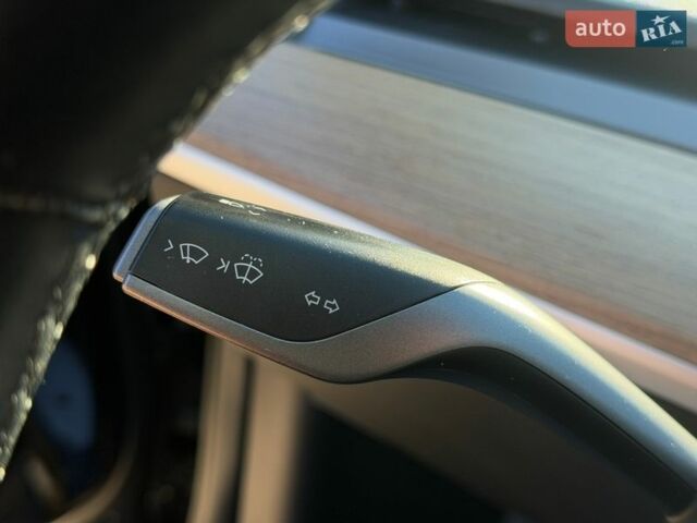 Черный Тесла Модель 3, объемом двигателя 0 л и пробегом 100 тыс. км за 13499 $, фото 32 на Automoto.ua