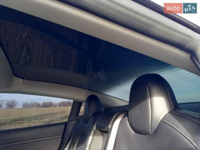 Черный Тесла Модель 3, объемом двигателя 0 л и пробегом 95 тыс. км за 20950 $, фото 14 на Automoto.ua