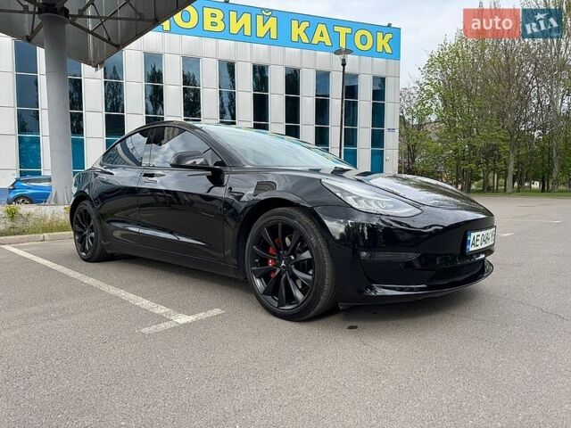 Черный Тесла Модель 3, объемом двигателя 0 л и пробегом 105 тыс. км за 18999 $, фото 4 на Automoto.ua