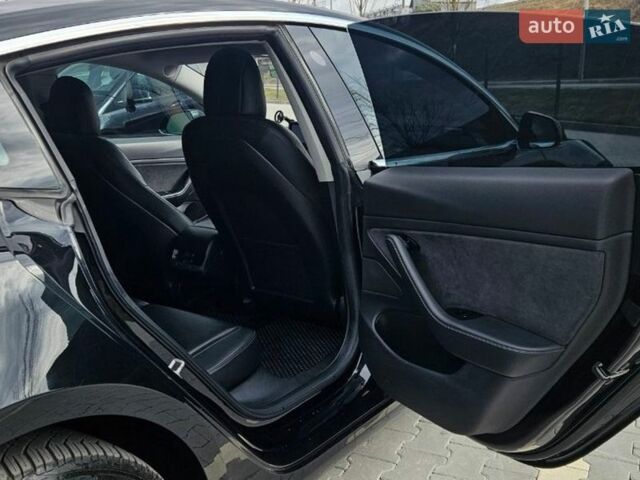 Черный Тесла Модель 3, объемом двигателя 0 л и пробегом 205 тыс. км за 17500 $, фото 13 на Automoto.ua