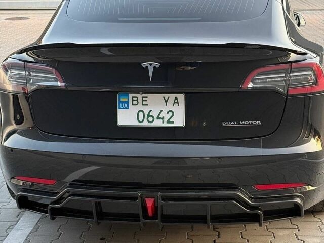 Черный Тесла Модель 3, объемом двигателя 0 л и пробегом 132 тыс. км за 16400 $, фото 2 на Automoto.ua