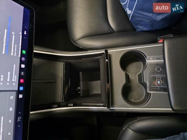 Чорний Тесла Модель 3, об'ємом двигуна 0 л та пробігом 140 тис. км за 14800 $, фото 11 на Automoto.ua