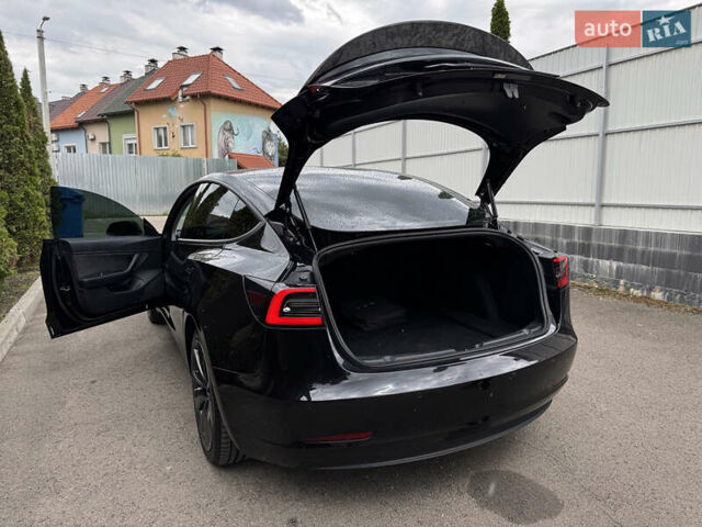 Черный Тесла Модель 3, объемом двигателя 0 л и пробегом 87 тыс. км за 16700 $, фото 11 на Automoto.ua