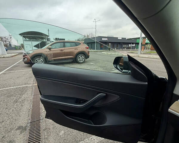 Черный Тесла Модель 3, объемом двигателя 0 л и пробегом 158 тыс. км за 18300 $, фото 5 на Automoto.ua