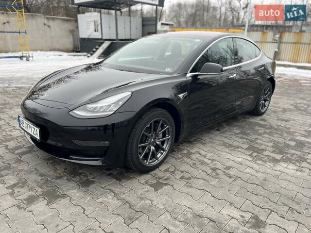 Черный Тесла Модель 3, объемом двигателя 0 л и пробегом 60 тыс. км за 21500 $, фото 2 на Automoto.ua