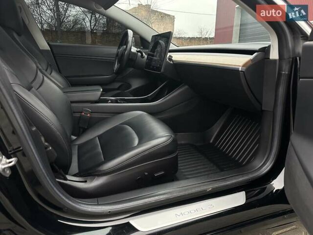 Черный Тесла Модель 3, объемом двигателя 0 л и пробегом 114 тыс. км за 16750 $, фото 37 на Automoto.ua