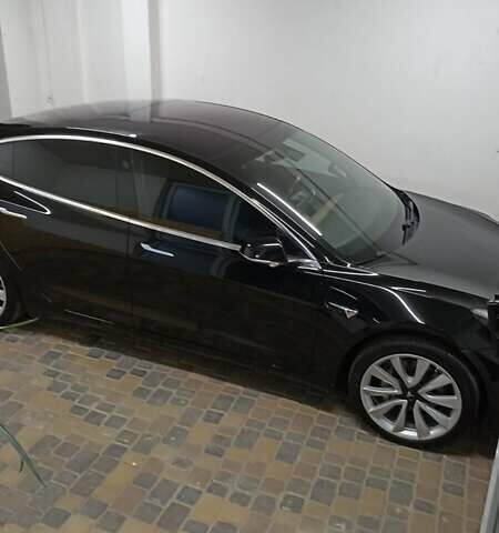 Тесла Модель 3 2018 у Умани на Automoto.ua Чорний Тесла Модель 3, об'ємом двигуна 0 л та пробігом 201 тис. км за 19000 $, фото 77 на Automoto.ua