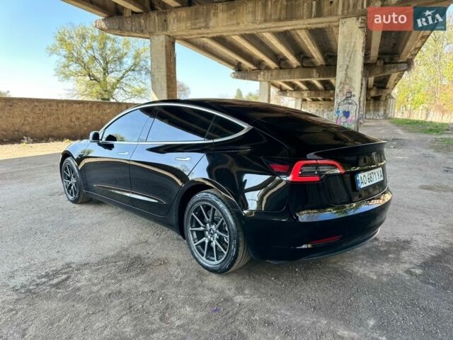 Черный Тесла Модель 3, объемом двигателя 0 л и пробегом 260 тыс. км за 14599 $, фото 3 на Automoto.ua