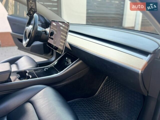 Чорний Тесла Модель 3, об'ємом двигуна 0 л та пробігом 185 тис. км за 16000 $, фото 15 на Automoto.ua