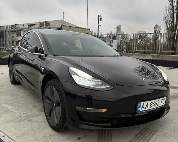 Черный Тесла Модель 3, объемом двигателя 0 л и пробегом 130 тыс. км за 15100 $, фото 2 на Automoto.ua