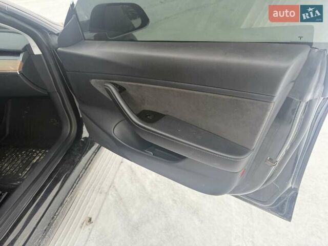 Чорний Тесла Модель 3, об'ємом двигуна 0 л та пробігом 120 тис. км за 18000 $, фото 8 на Automoto.ua