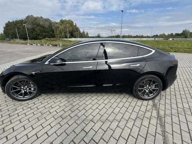 Чорний Тесла Модель 3, об'ємом двигуна 0 л та пробігом 88 тис. км за 9745 $, фото 5 на Automoto.ua