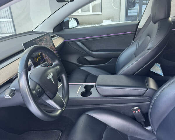 Черный Тесла Модель 3, объемом двигателя 0 л и пробегом 97 тыс. км за 17800 $, фото 6 на Automoto.ua