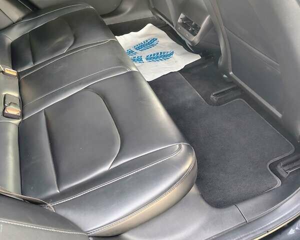 Чорний Тесла Модель 3, об'ємом двигуна 0 л та пробігом 70 тис. км за 17600 $, фото 26 на Automoto.ua