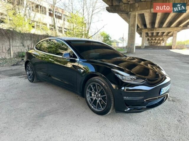 Черный Тесла Модель 3, объемом двигателя 0 л и пробегом 260 тыс. км за 14599 $, фото 7 на Automoto.ua