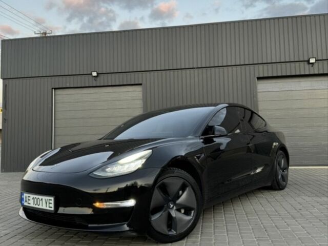 Чорний Тесла Модель 3, об'ємом двигуна 0 л та пробігом 95 тис. км за 16500 $, фото 1 на Automoto.ua