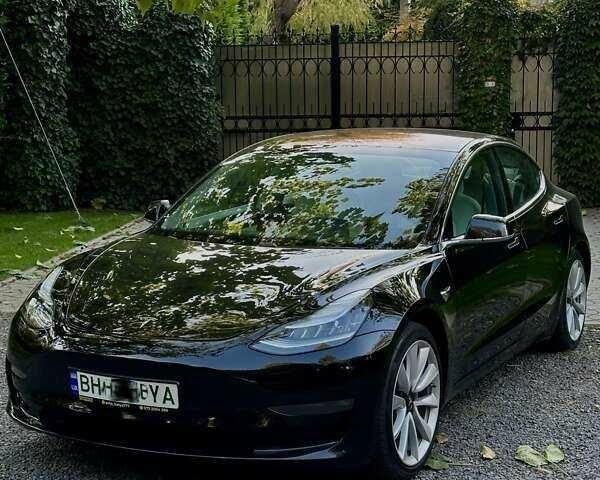 Черный Тесла Модель 3, объемом двигателя 0 л и пробегом 130 тыс. км за 15000 $, фото 3 на Automoto.ua