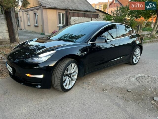 Черный Тесла Модель 3, объемом двигателя 0 л и пробегом 176 тыс. км за 16500 $, фото 4 на Automoto.ua