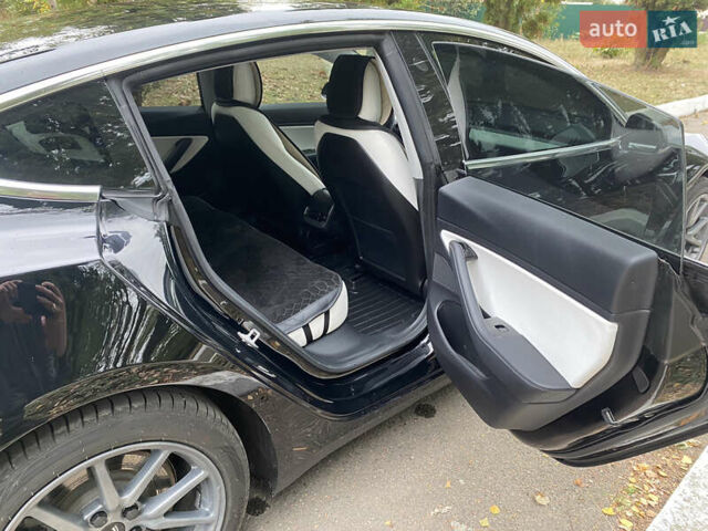 Черный Тесла Модель 3, объемом двигателя 0 л и пробегом 175 тыс. км за 16900 $, фото 13 на Automoto.ua