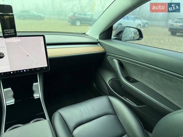 Черный Тесла Модель 3, объемом двигателя 0 л и пробегом 73 тыс. км за 17999 $, фото 16 на Automoto.ua