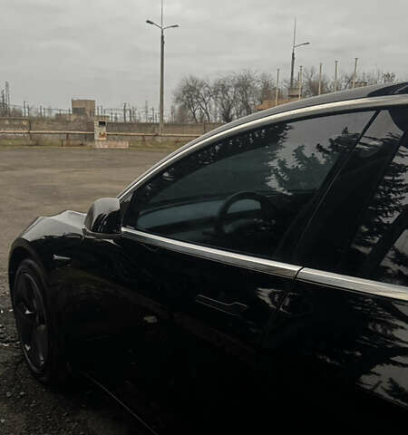 Черный Тесла Модель 3, объемом двигателя 0 л и пробегом 98 тыс. км за 16900 $, фото 6 на Automoto.ua