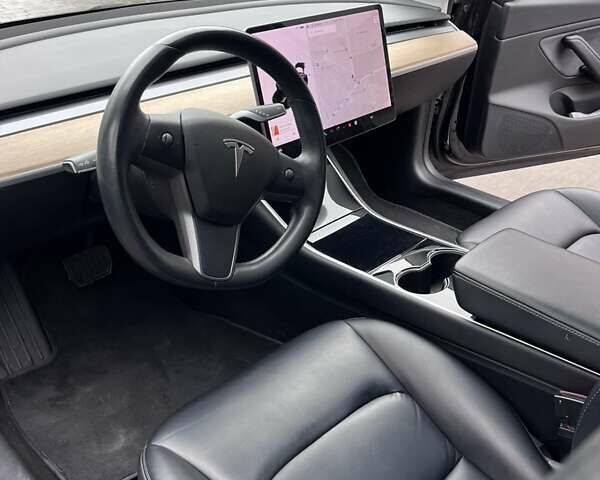 Чорний Тесла Модель 3, об'ємом двигуна 0 л та пробігом 58 тис. км за 15900 $, фото 23 на Automoto.ua