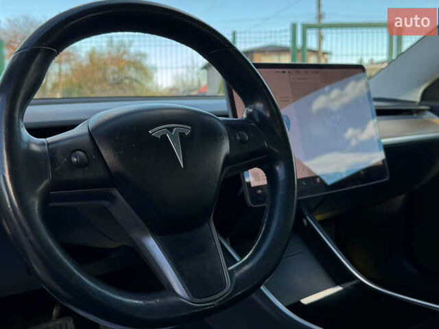 Тесла Модель 3 2018 в Коломые на Automoto.ua Черный Тесла Модель 3, объемом двигателя 0 л и пробегом 121 тыс. км за 15700 $, фото 10 на Automoto.ua