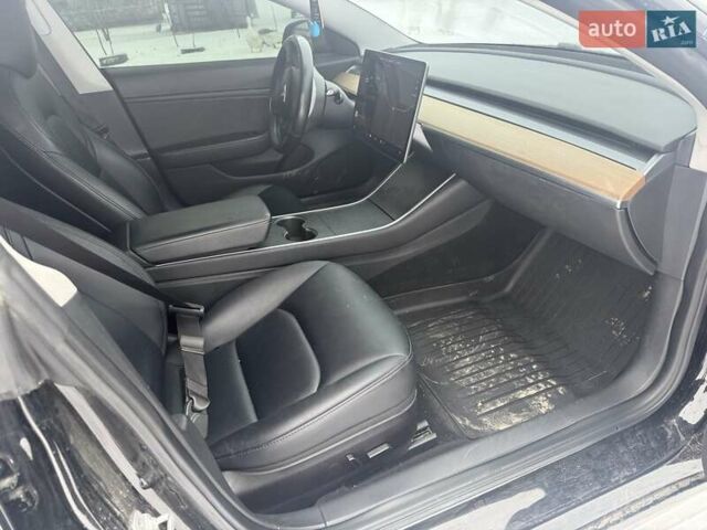 Чорний Тесла Модель 3, об'ємом двигуна 0 л та пробігом 120 тис. км за 18000 $, фото 5 на Automoto.ua