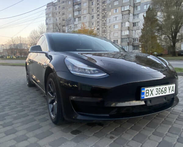 Тесла Модель 3 2018 в Хмельницком на Automoto.ua Черный Тесла Модель 3, объемом двигателя 0 л и пробегом 177 тыс. км за 16600 $, фото 1 на Automoto.ua