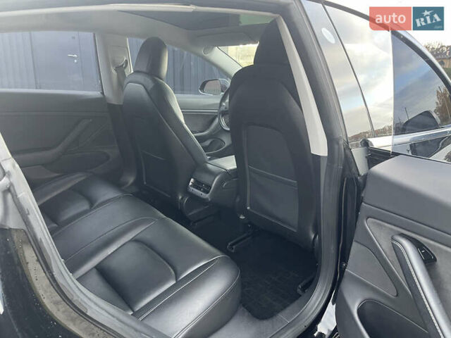 Чорний Тесла Модель 3, об'ємом двигуна 0 л та пробігом 156 тис. км за 16800 $, фото 17 на Automoto.ua