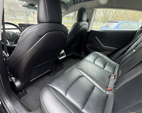 Черный Тесла Модель 3, объемом двигателя 0 л и пробегом 123 тыс. км за 15500 $, фото 10 на Automoto.ua