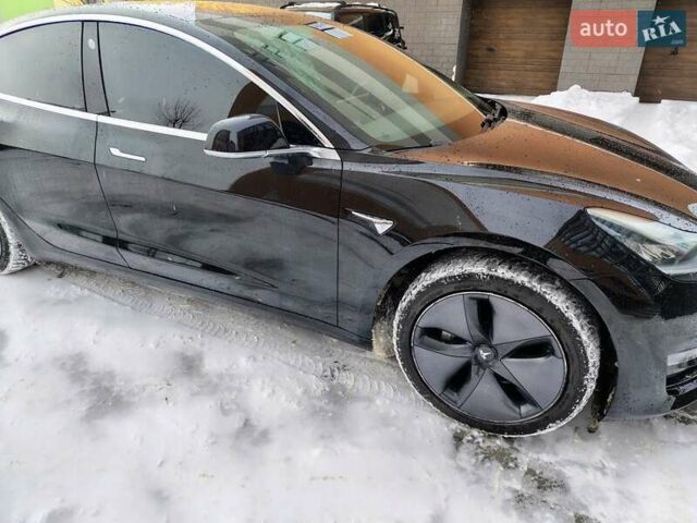 Чорний Тесла Модель 3, об'ємом двигуна 0 л та пробігом 70 тис. км за 17600 $, фото 11 на Automoto.ua
