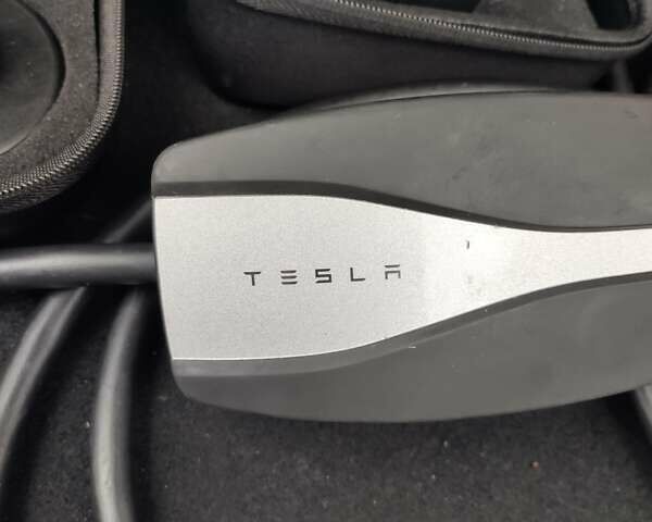 Чорний Тесла Модель 3, об'ємом двигуна 0 л та пробігом 58 тис. км за 15900 $, фото 49 на Automoto.ua