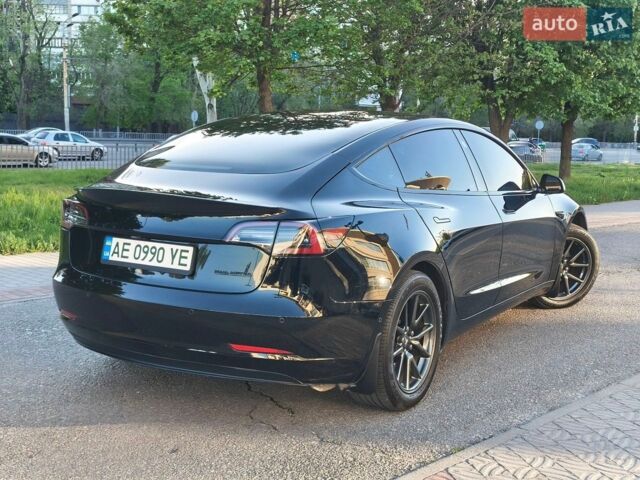 Черный Тесла Модель 3, объемом двигателя 0 л и пробегом 98 тыс. км за 16500 $, фото 2 на Automoto.ua