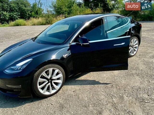 Чорний Тесла Модель 3, об'ємом двигуна 0 л та пробігом 49 тис. км за 19000 $, фото 10 на Automoto.ua